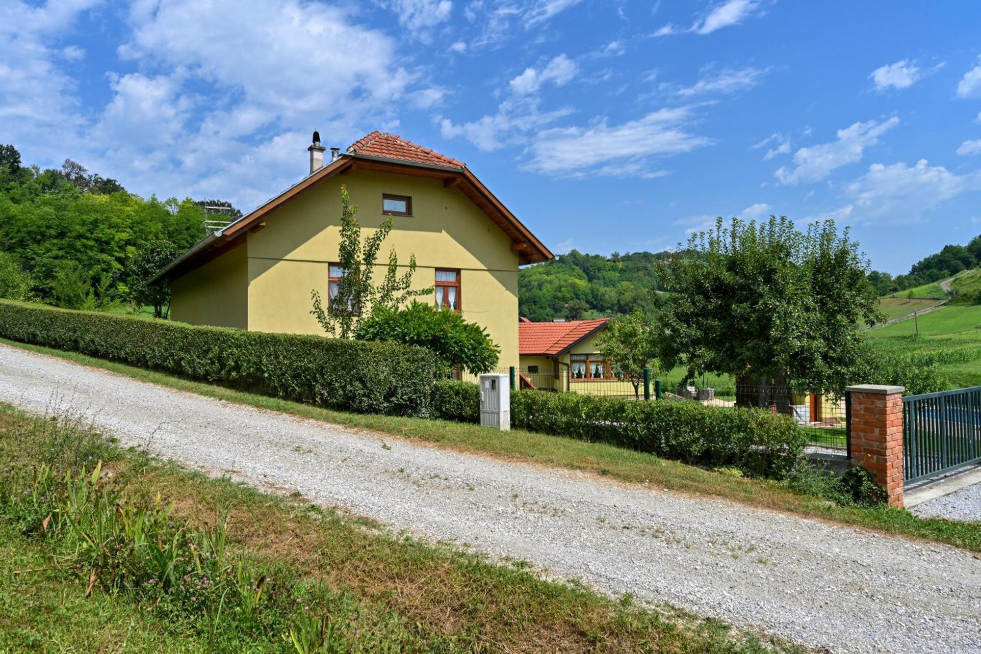 Ruralna Kuca 'Villa Zagorka' Za Odmor Sa Bazenom I Bocalistem Donja Pacetina Zewnętrze zdjęcie